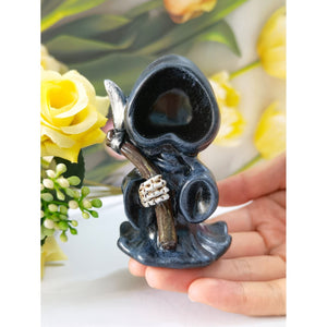 9CM Cat Sickle Dog Witch Grim Reaper Decoration Resin Black Cloaked Grim Reapers Feline Cat Dog Figurine Halloween Home Decor acacuss