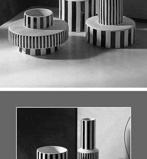 Black and White Ceramic Vases acacuss