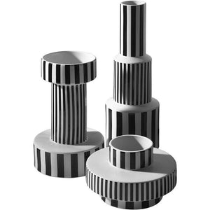 Black and White Ceramic Vases acacuss
