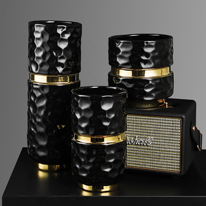 Ceramic Vase Black acacuss
