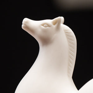 Chinese White Porcelain Horse Statue Vintage Horse Decorative Ceramic Art Zen Creative Ornaments Mascot acacuss