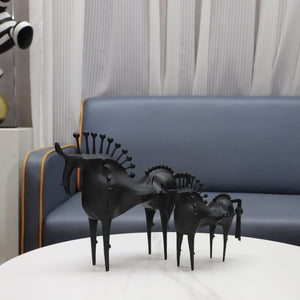 Creative Horse Statue Resin Figures Modern Home Living Room Decoration Abstract Figure Arrangement Bookshelf Decoration acacuss