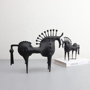 Creative Horse Statue Resin Figures Modern Home Living Room Decoration Abstract Figure Arrangement Bookshelf Decoration acacuss