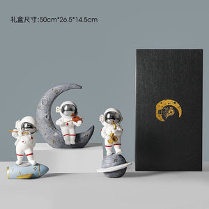 Creative Resin Astronaut Sculpture Ornament Home Living Room Bookcase Ornament Desktop Decoration Crafts Gifts for Children acacuss