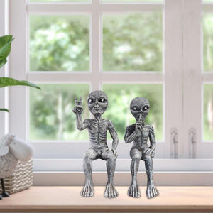 Garden Statue UFO Indoor Outdoor Garden Decor,Resin Alien Statues 2pcs,Desktop Figurine Ornaments for Bookshelf Cabine Figure acacuss
