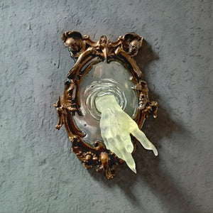 Ghost In The Mirror Wall Plaque Halloween Horror Sculpture Devil's Hand Luminous Display Mirror Resin Crafts Home Decor New 2023 acacuss