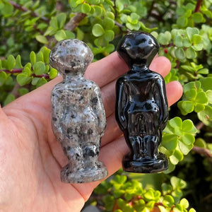 High-quality obsidian 、Yooperlite Alien Skulls Stone Carving Figurine Healing Crystal Statue Home Decoration Gemstone Craft Gift acacuss