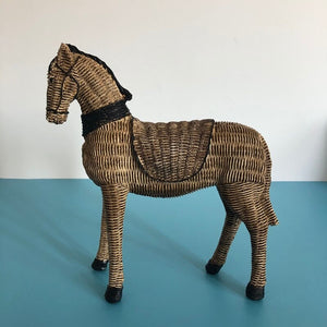 Horse Resin Statue Rattan Weaving Pattern Simulation Animal Modern Art Decoration Study Tv Cabinet Wine Cabinet Sculpture Craft acacuss