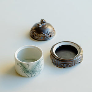 Pure Hand-painted Plum Bamboo Art Ruyi Ceramic Incense Burner Home Pine Agarwood Incense Box Indoor Sandalwood Furnace Ornaments acacuss