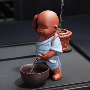 Purple Sand Tea Pet Ornaments Little Monk Ceramic Figures Tea Play Peeing Doll Tea Set Peeing Water Spray Accessories acacuss