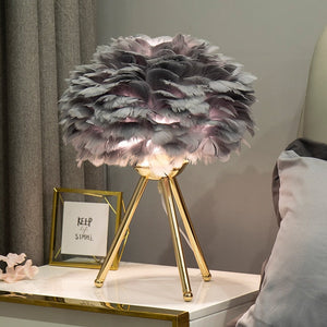 Romantic Feather Table Lamp Modern Bedside Lamp Living Room Coffee Shop Decoration Wedding Christmas Gift Ostrich Feather Light acacuss