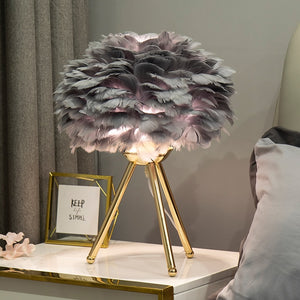 Romantic Feather Table Lamp Modern Bedside Lamp Living Room Coffee Shop Decoration Wedding Christmas Gift Ostrich Feather Light acacuss