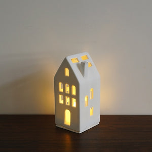 Scandinavian Style Small House Candle Holder Ceramic Hollowed Out Architectural Wax Holder Pure White Home Accessories Lamp acacuss