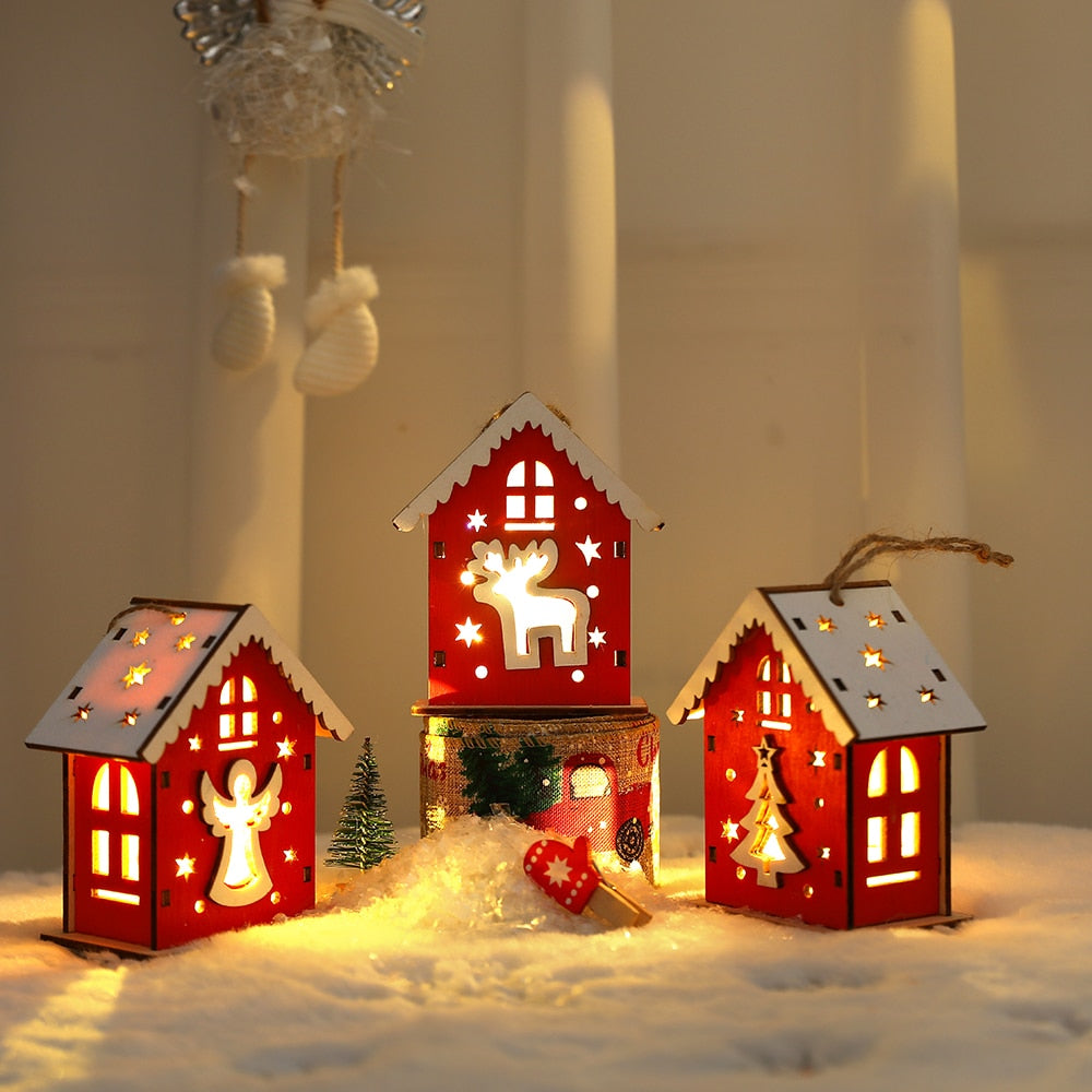 Neues Weihnachts-Holzhaus mit Anhänger, Schneemann, Elch, Weihnachtsmann, Bärenhaus, Beleuchtung, leuchtende Blockhütte, Weihnachtsdekoration