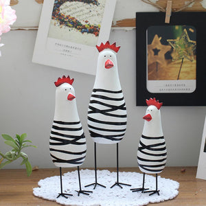 Stylish Painted Chicken Statue Handmade 3 Sizes Painted Chicken Ornament Carved Chicken Decoration 3Pcs/Set acacuss
