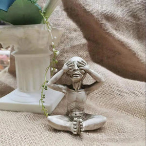 UFO Alien Cute Statue Sculpture Halloween Decor for Outdoor Garden Home Desk Organizer Office Accessories Party Decor Kids Gifts acacuss
