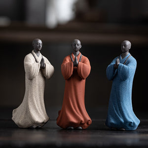 Zen Purple Sand Pray Little Monk Tea Pet Figure Sculpture Fairy Garden Statues Landscape Tearoom Decoration Meditation Buddhism acacuss