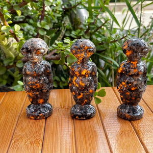High-quality obsidian 、Yooperlite Alien Skulls Stone Carving Figurine Healing Crystal Statue Home Decoration Gemstone Craft Gift acacuss