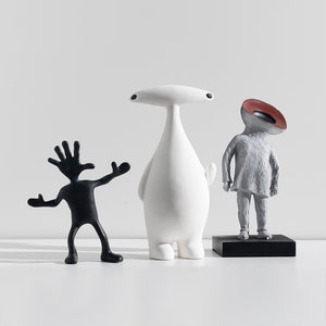 Nordic Modern Minimalist Creative Abstract Character Sculpture Cartoon Alien Resin Crafts Home Living Room Bedroom Decoration acacuss