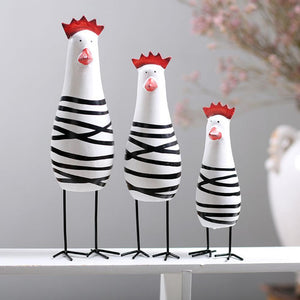 Stylish Painted Chicken Statue Handmade 3 Sizes Painted Chicken Ornament Carved Chicken Decoration 3Pcs/Set acacuss