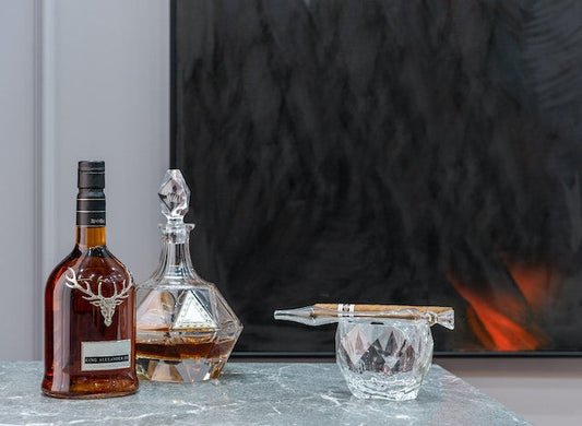 5 Tips for Storing Whiskey Decanters to Preserve their Flavor and Aroma acacuss