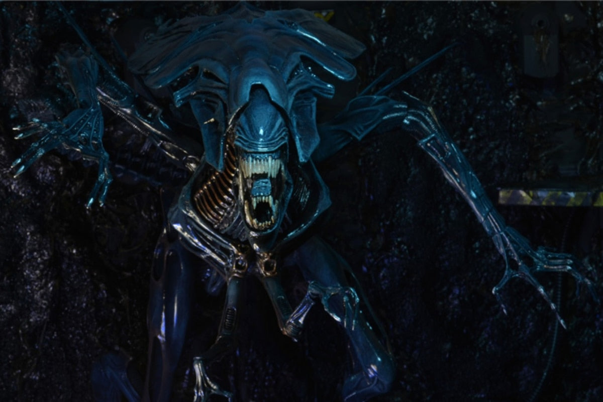 エイリアンクィーン クイーン - 「エイリアン」題材のアクションRTSゲーム、クイーンや