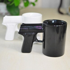 1Pcs Pistol Grip Ceramics Coffee Cups And Mugs Funny Gun Mug Milk Tea Cup Creative Style Ceramic Coffee Mug Drinkware ZL291 acacuss