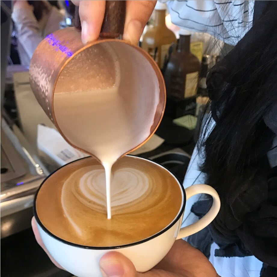 1pc 400ml pure copper hand made Embossing Milk Pitcher/Jug Latte Art Pitcher tea cup for barista acacuss