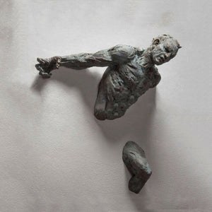 3D Through Wall Figure Sculpture Resin Electroplating Imitation Copper Abstract Climbing Man Statue Living Room Home Decoration acacuss