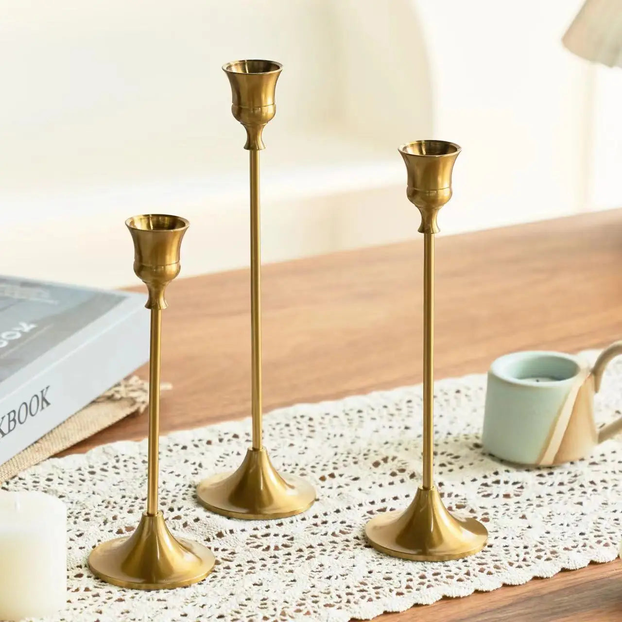 Exklusiver Verkauf in begrenzter Stückzahl 3-teiliges Kerzenhalter-Set aus Messing, goldfarben, Kerzenständer-Set – acacuss