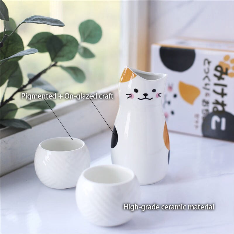 3pcs Maneki Neko Ceramic Sake Set Japanese Lucky Cat Wine Set (1 TOKKURI Bottle 300ml 2 OCHOKO Cups) Cute Wine Glass Pot Bar Set acacuss