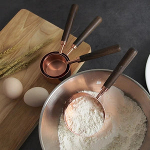 4/8 pcs Copper Plated Measuring Cups And Measuring Spoon Scoop Wooden Handle Kitchen Measuring Tool Drop Shipping acacuss