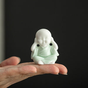 4pcs/set Ceramic Cute Mini Little Monk Tea Pet Porcelain Figurines Miniature Fairy Garden Buddha Statue Craft Feng Shui Zen acacuss