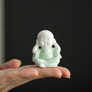 4pcs/set Ceramic Cute Mini Little Monk Tea Pet Porcelain Figurines Miniature Fairy Garden Buddha Statue Craft Feng Shui Zen acacuss