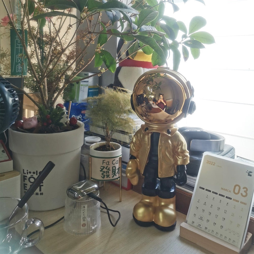 ARTLOVIN Creative Resin Cartoon Astronaut Statues Home Decoration Figurine Desktop Decor Sculpture Nordic Indoor Ornaments Gifts acacuss