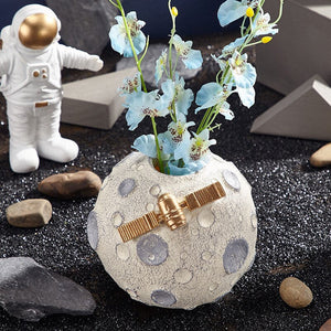 ARTLOVIN Creative Resin Cartoon Astronaut Statues Home Decoration Figurine Desktop Decor Sculpture Nordic Indoor Ornaments Gifts acacuss