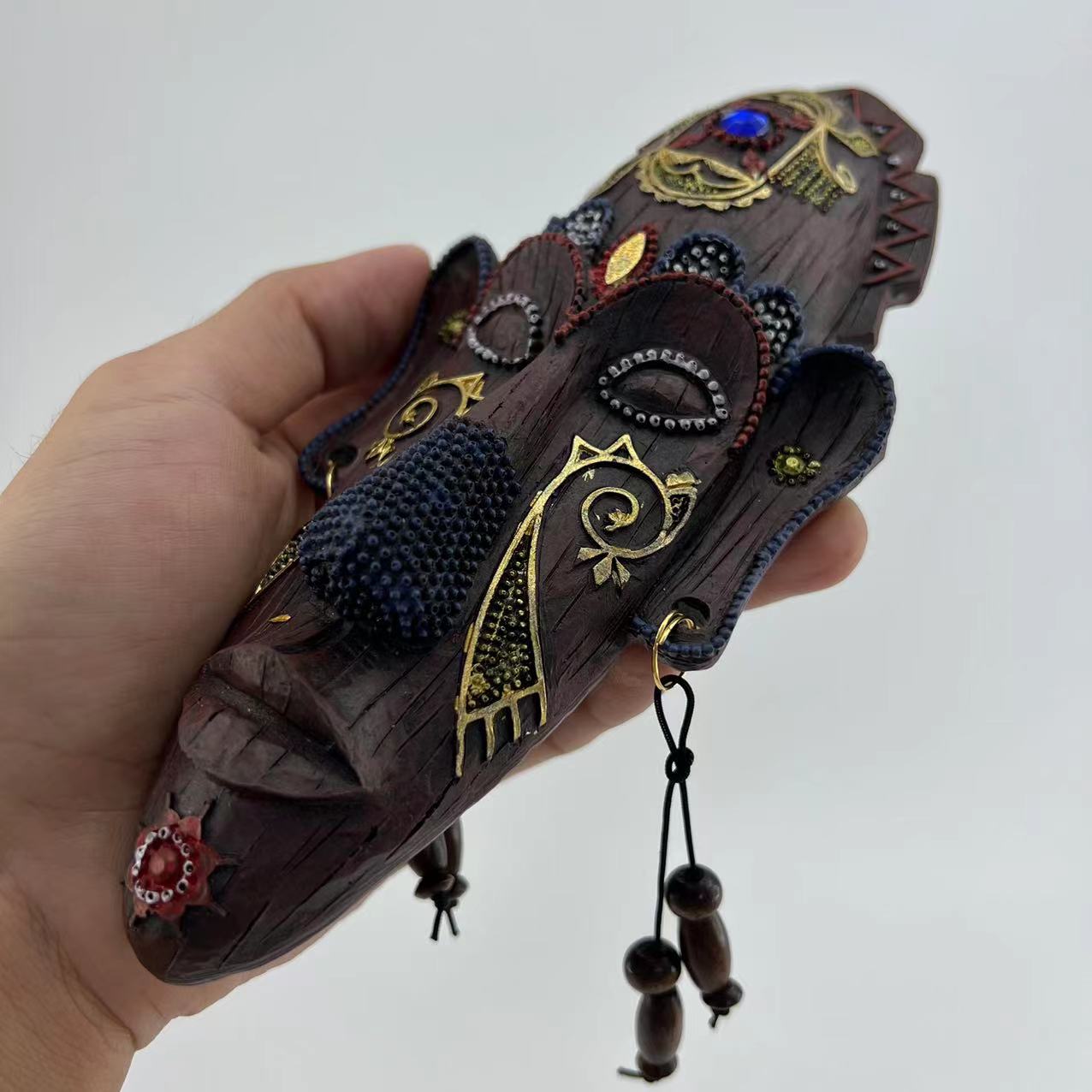 African Style Ornaments South Africa Kenya Creative Mask Pendant Hand-painted Resin Handicraft Decorative Ornaments acacuss