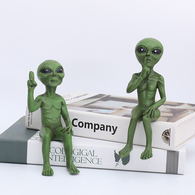 Alien Statue Outdoor Space Alien Ornaments Garden Resin Statue Figurine Home Decoration Garden Yard Decoration Miniatures acacuss