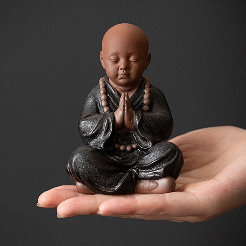 Black Pottery Buddhist Monks Miniature Figurines Buddha Statue Sculpture Fairy Ornaments Meditation Home Garden Docor Decoration acacuss