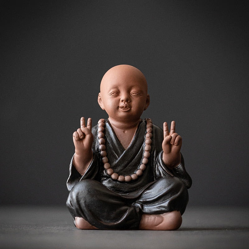Black Pottery Buddhist Monks Miniature Figurines Buddha Statue Sculpture Fairy Ornaments Meditation Home Garden Docor Decoration acacuss