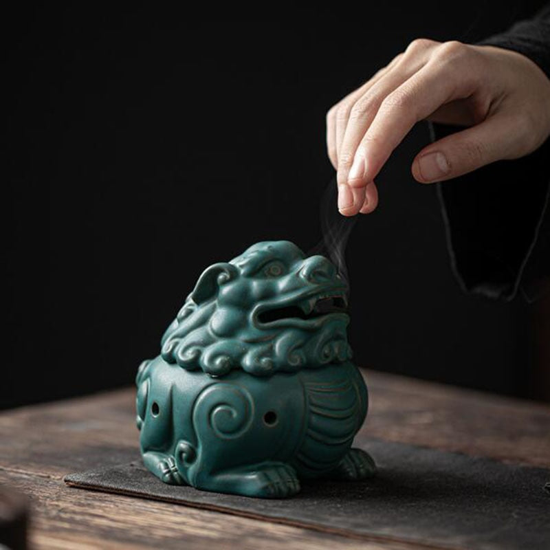 Ceramic Lion Dragon Aromatherapy Burner Auspicious Brave Troops Coil Incense Holder Sandalwood Censer for Indoor Home Decor acacuss