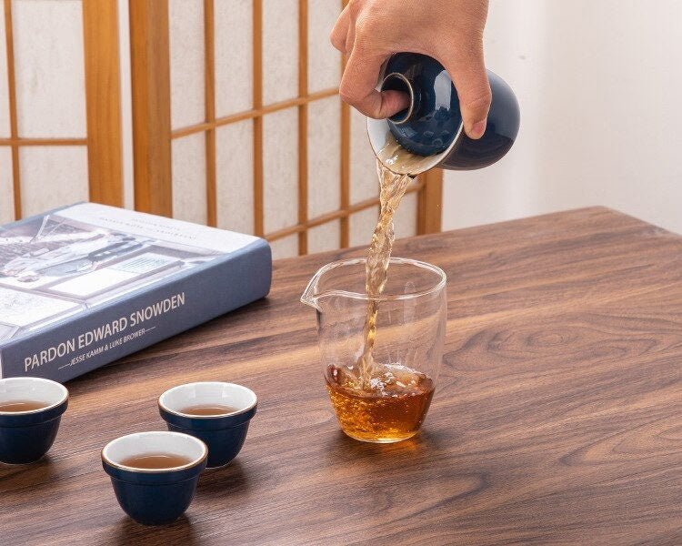 Ceramic Portable Kung Fu Tea Cup Kuai ke tea set - Travel outdoor teapot with tea cups - Travel Gaiwan tea set with Cups and Mug acacuss