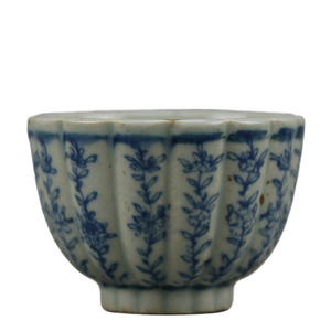 Chinese Old Blue and White Flower Pattern Lotus-Mouth Porcelain Tea/wine Cup Desk Decoration Home Decor acacuss