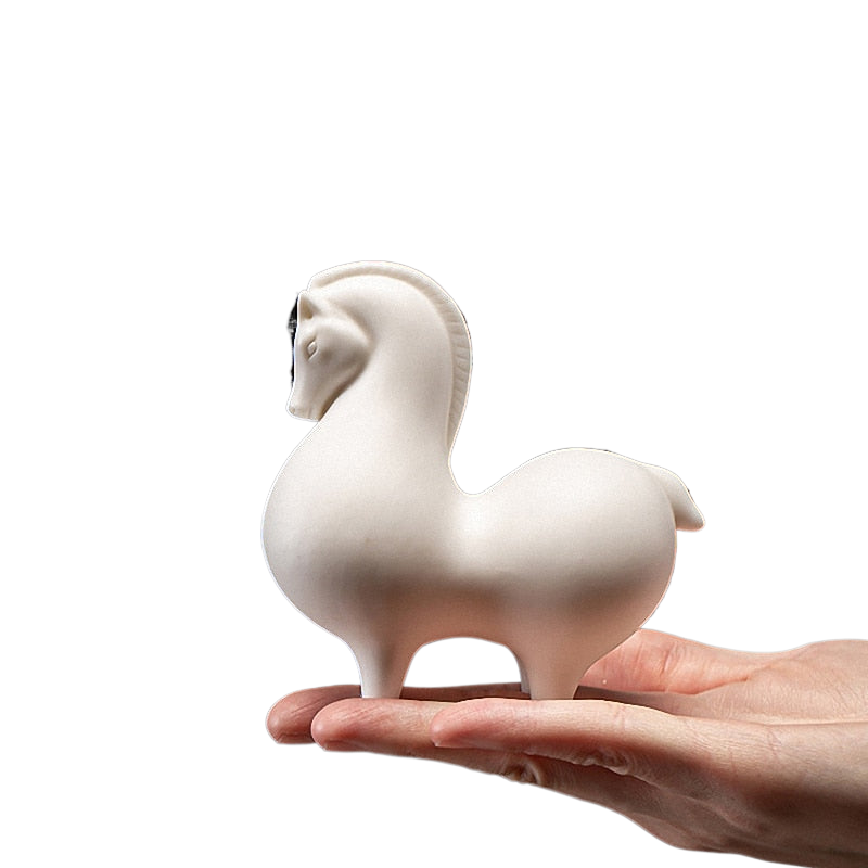 Chinese White Porcelain Horse Statue Vintage Horse Decorative Ceramic Art Zen Creative Ornaments Mascot acacuss