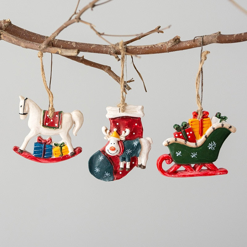 Christmas Decoration Crafts Small Resin Pendant Cute Horse Reindeer Pattern Design Xmas Tree Pendant Christmas Tree Decorations acacuss