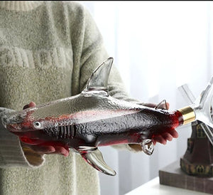 Creative European shark shaped glass craft art decanter thickened sealed high borosilicate glass wine bottle container acacuss