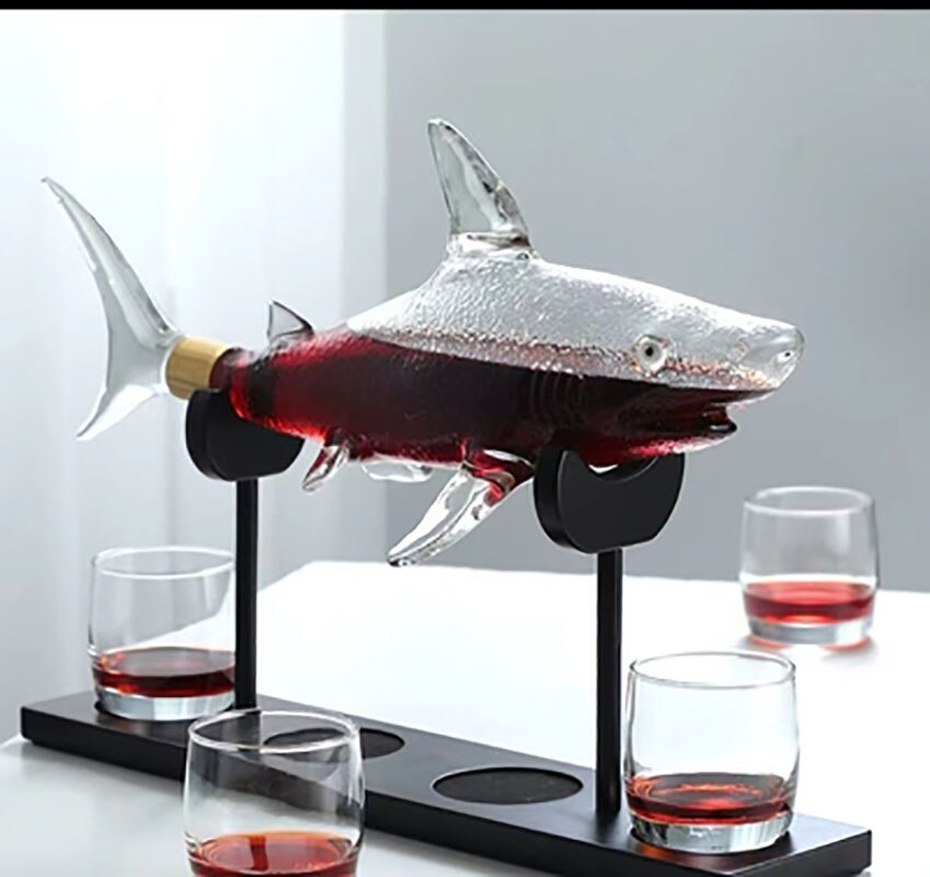 New Shark Shape High-End Glass Whisky Decanter With Holder Wine Whiskey Set for Champagne Elegant Wine Dispenser