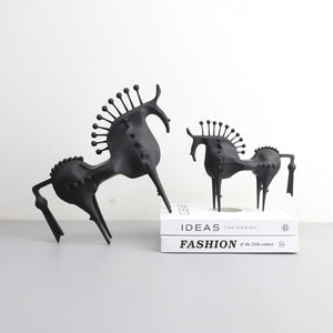 Creative Horse Statue Resin Figures Modern Home Living Room Decoration Abstract Figure Arrangement Bookshelf Decoration acacuss