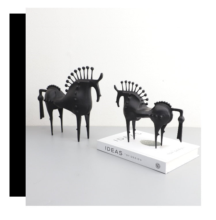 Creative Horse Statue Resin Figures Modern Home Living Room Decoration Abstract Figure Arrangement Bookshelf Decoration acacuss