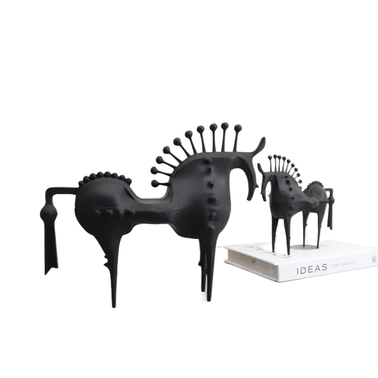 Creative Horse Statue Resin Figures Modern Home Living Room Decoration Abstract Figure Arrangement Bookshelf Decoration acacuss